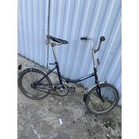 Складной подростковый велосипед после полной реконструкции-поставлена большая советская ведущая звёздочка и педали тоже от взрослого! И также задняя взрослая звёздочка!