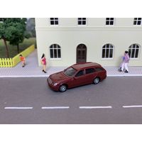 Mercedes-benz E211. Масштаб НО 1:87.