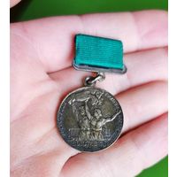 Медаль Всхв, знак за высокий урожай кукурузы, с документами, грамота верховного совета бсср