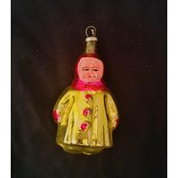 Ёлочная игрушка Девочка в шубке