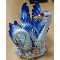 Керамическая фигура лебедей. Красивая, без утрат. 17см