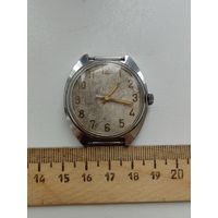 Часы механика на ходу!