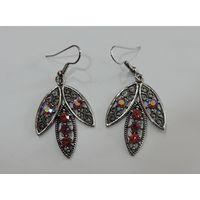 Серьги с кристаллами 80-90-е Европа. Размер подвески 2.5-3.5 см. Металл, стекло.