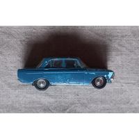 Модель 1/43 Москвич 412 модель А2 сделано в СССР на запчасти с рубля