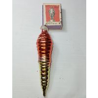 Игрушка на ёлку ,  Морковь , винтаж , стекло , СССР . С рубля