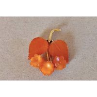 Янтарь. Брошь янтарная колокольчик Редкая