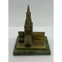 Бронзовая миниатюра на камне. Московский Кремль. Спасская башня