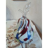 Груша из цветного стекла