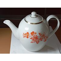 Винтадный чайник Рижский фарфоровый завод .