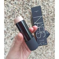 Кремовый хайлайтер в стике Nars The Multiple 14 gr в оттенке Copacabana