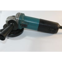 Угловая шлифмашина Makita 9558HN