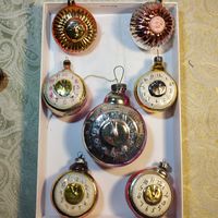 Елочные игрушки ссср часы медальоны солнце каталог лот