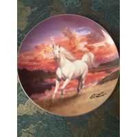 Тарелка Коллекционная Единорог Англия винтаж Royal Doulton
