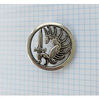 Франция. Кокарда на берет 2-го парашютного полка Иностранного легиона и десантников