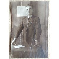 Фото мужчины. 1930-е. 9х13 см.