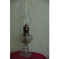 Лампа керосиновая  ( стекло )   51 см (  все целое , рабочая )