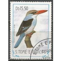 Сан Томе и Принсипи. Птицы. Синегрудая альцеона. 1983г. Mi#891.