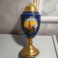 Кубок с Кремлем и памятником МСинину и Пожарскому,выс.27см.
