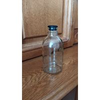 Бутылка аптечная.