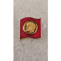 Значек знак Ленин,200 лотов с 1 рубля!!!