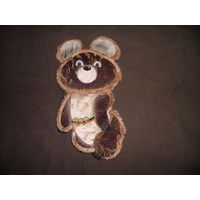 Панно настенное Талисман Олимпийский Мишка из разных видов меха животных(олень,тюлень и др.)город Магадан 1980 г.Высота 31 см.С рубля.