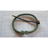 Застежка древняя (фибула). Бронза, литье.