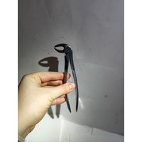 Щипцы с боковым захватом.