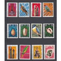 Фауна. Птицы. Ракушки. Новые Гебриды (Вануату). 1972. 12 марок. Michel N 335-346 (65,0 е)