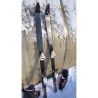 Лыжи и ботинки