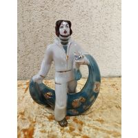 Статуэтка фарфоровая Рыбак с неводом, Полонное. СССР