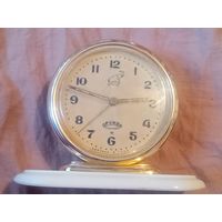 Часы будильник Дружба