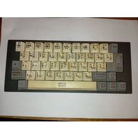 Клавиши для клавиатуры винтажного компьютера " Ротон - 9003 " . 1992 года .