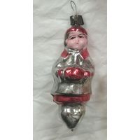 Ёлочная игрушка девочка с муфтой