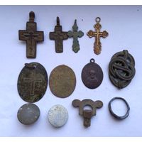 Крестики,Ладонки,Пуговицы и др.