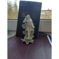 Статуэтка. Фарфор. Европа начало 20 века. С 1 рубля