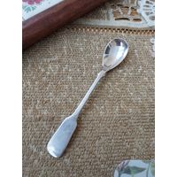 Серебряная чайная ложка