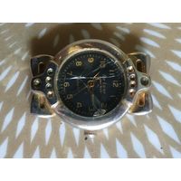 Часы наручные De Luxe  . В ремонт,коллекцию,на запчасти. Состояние на скане.