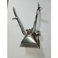 Винтажная машинка для стрижки волос ЗПМ . СССР .