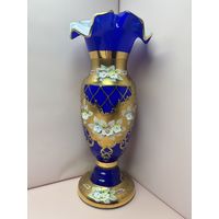 Ваза Чехословакия Богемия . Синее стекло, позолота.