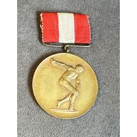 Редкая спортивная медаль 1946 г. Европа. Много Лотов с рубля