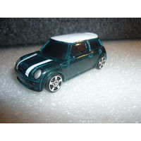 Модель авто BMW Mini Cooper S. MAISTO 1:64