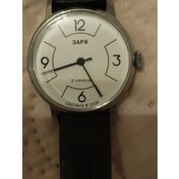 Часы Заря