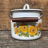 Эмалированная винтажная посуда