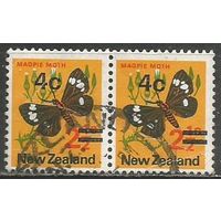 Новая Зеландия. Бабочка Совок. Надпечатка на #520. 1971г. Mi#561 .Пара.