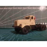 Масштабная модель КраЗ-258Б1 Седельный тягач Наш Автопром