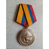 Медаль. За отличие в учениях МО РФ.