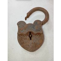 Замок с клеймом , "  Завод Металлист 1940 х годов , Павлово " .
