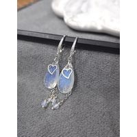 Романтические серьги с лунным свечением опала