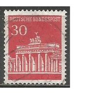 ФРГ. Бранденбургские ворота. Берлин. 1966г. Mi#508.
