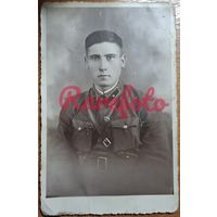 Военный форма студийное фото типажи прошлого ретро